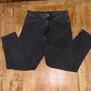 Zara Women's Relaxed Black Jeans